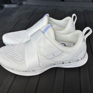 Women’s cycle shoes